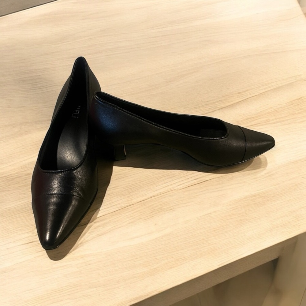 Vaneli Tami Size 7.5 NIB, Black Nappa